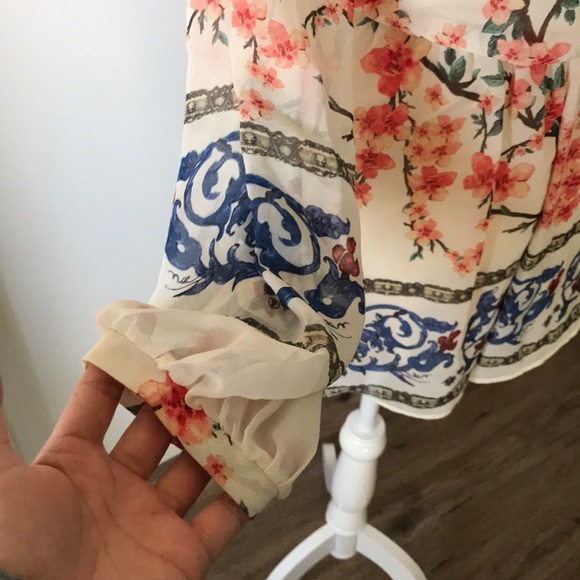 AUDREY | Floral Romper - Picture 5 of 5